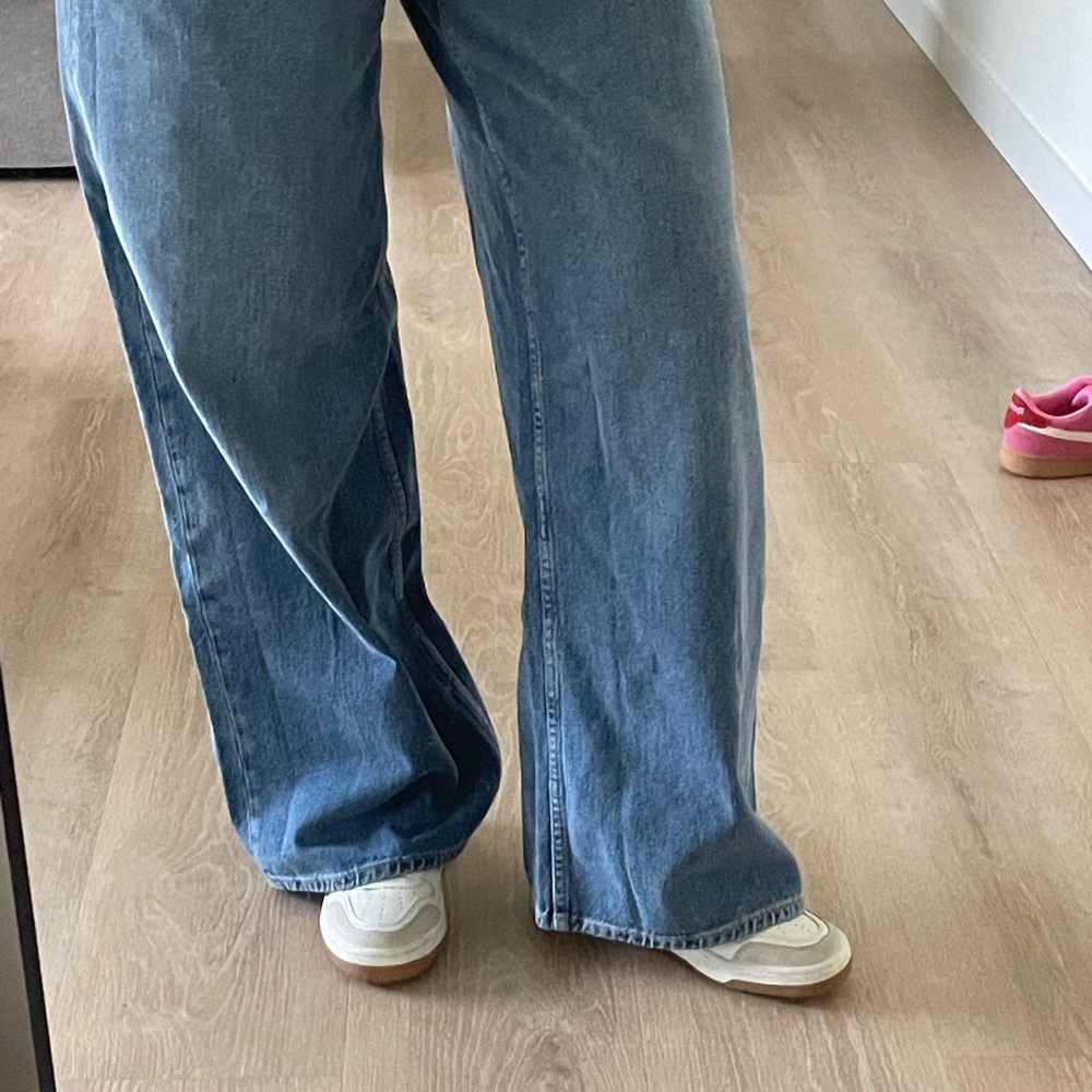 White Low-Top Casual Sneakers with Gum Sole - Picture 2 of 11